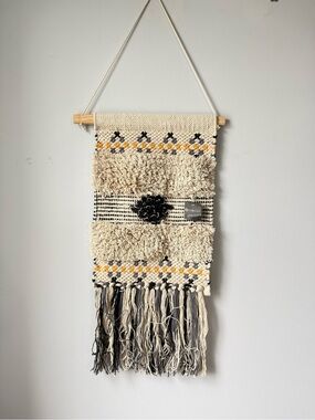 New Handwoven Macrame Wall Hanging Tapestry Decor Boho Hippie Yellow Gray Beige
